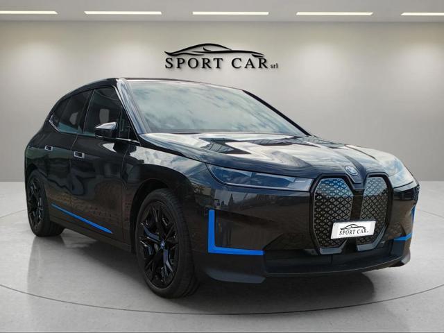 BMW iX xDrive40 Pacchetto Sportivo