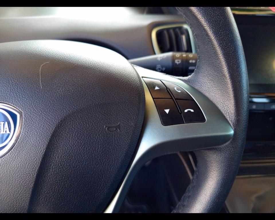 LANCIA Ypsilon 1.0 firefly hybrid Gold s&s 70cv 5p.ti del 2024