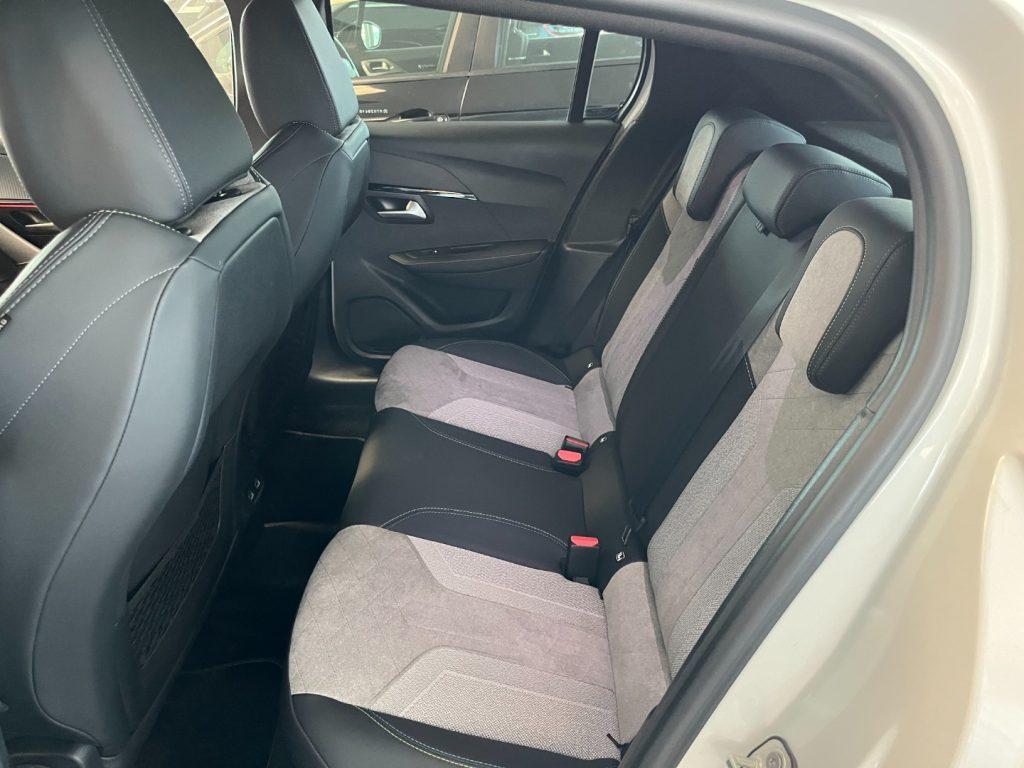 PEUGEOT 208 motore elettrico 136 CV GT Pack