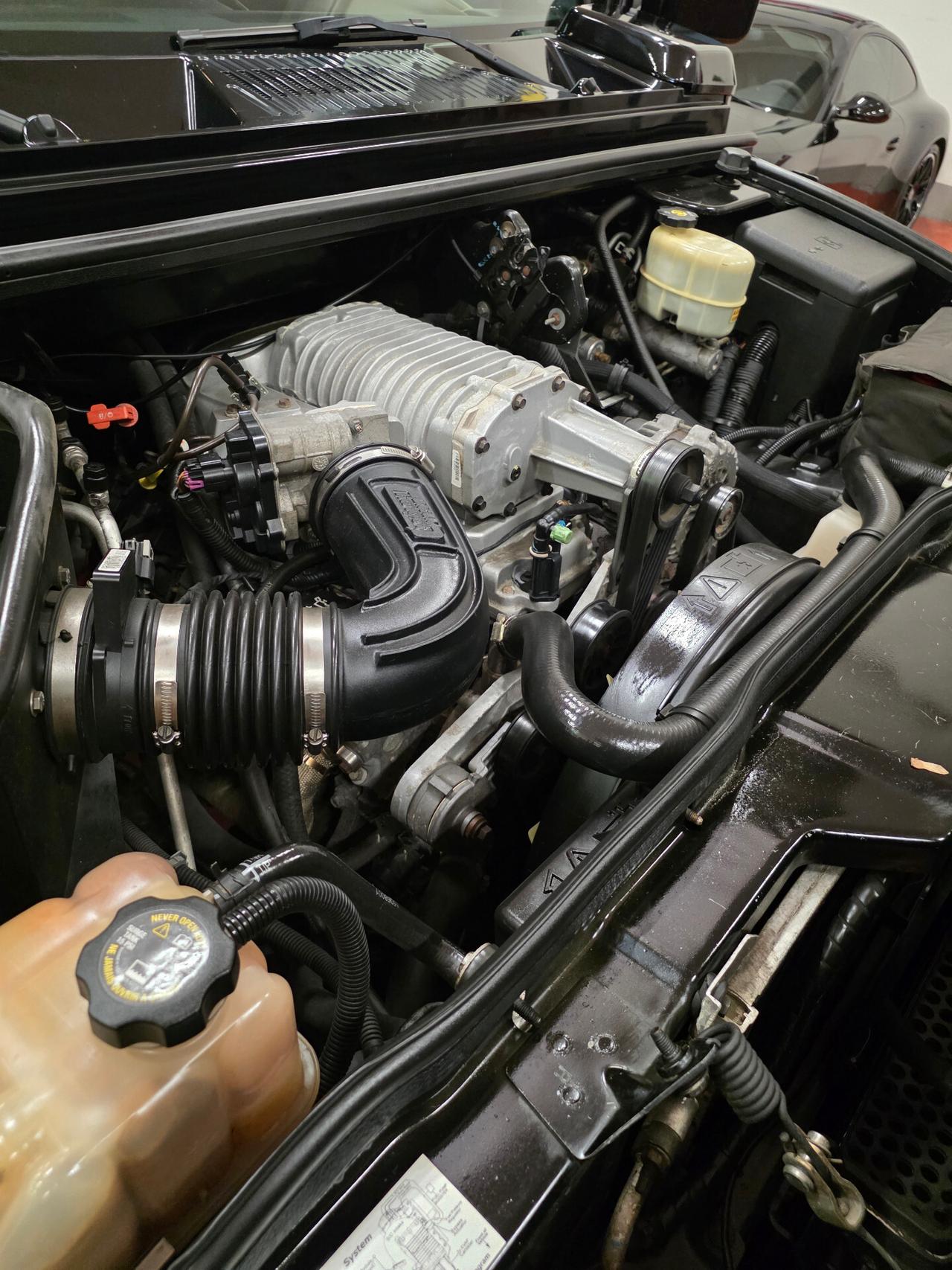 Hummer H2 6.0 V8 SUPERCHARGED 550HP