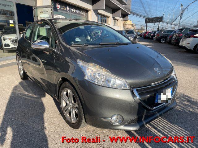 PEUGEOT 208 1.2 VTi 82 CV 3 porte Allure OK NEOPATENTATI