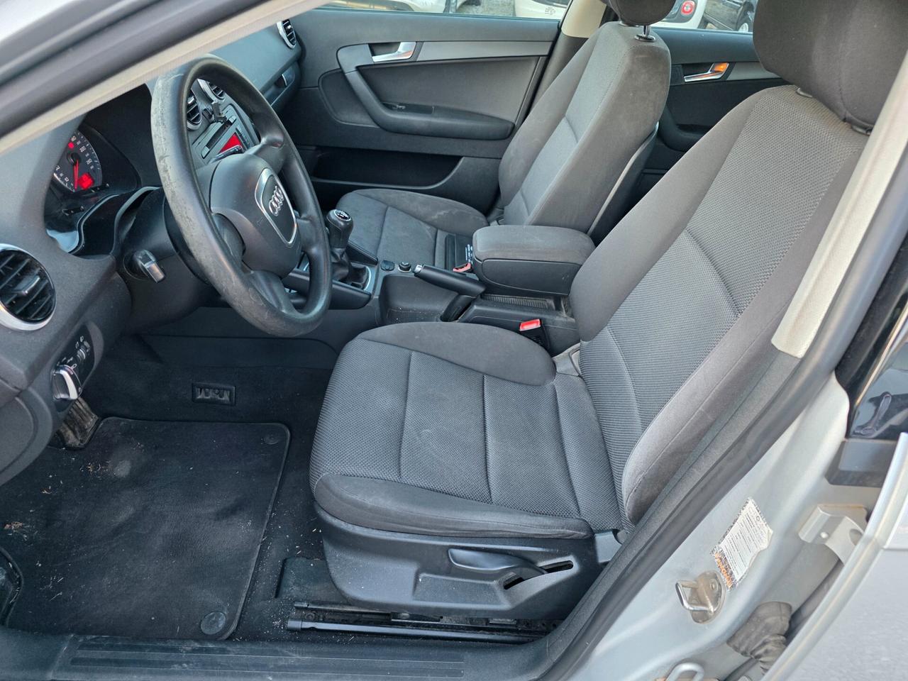 Audi A3 SPB 1.6 TDI 105 CV CR Ambition