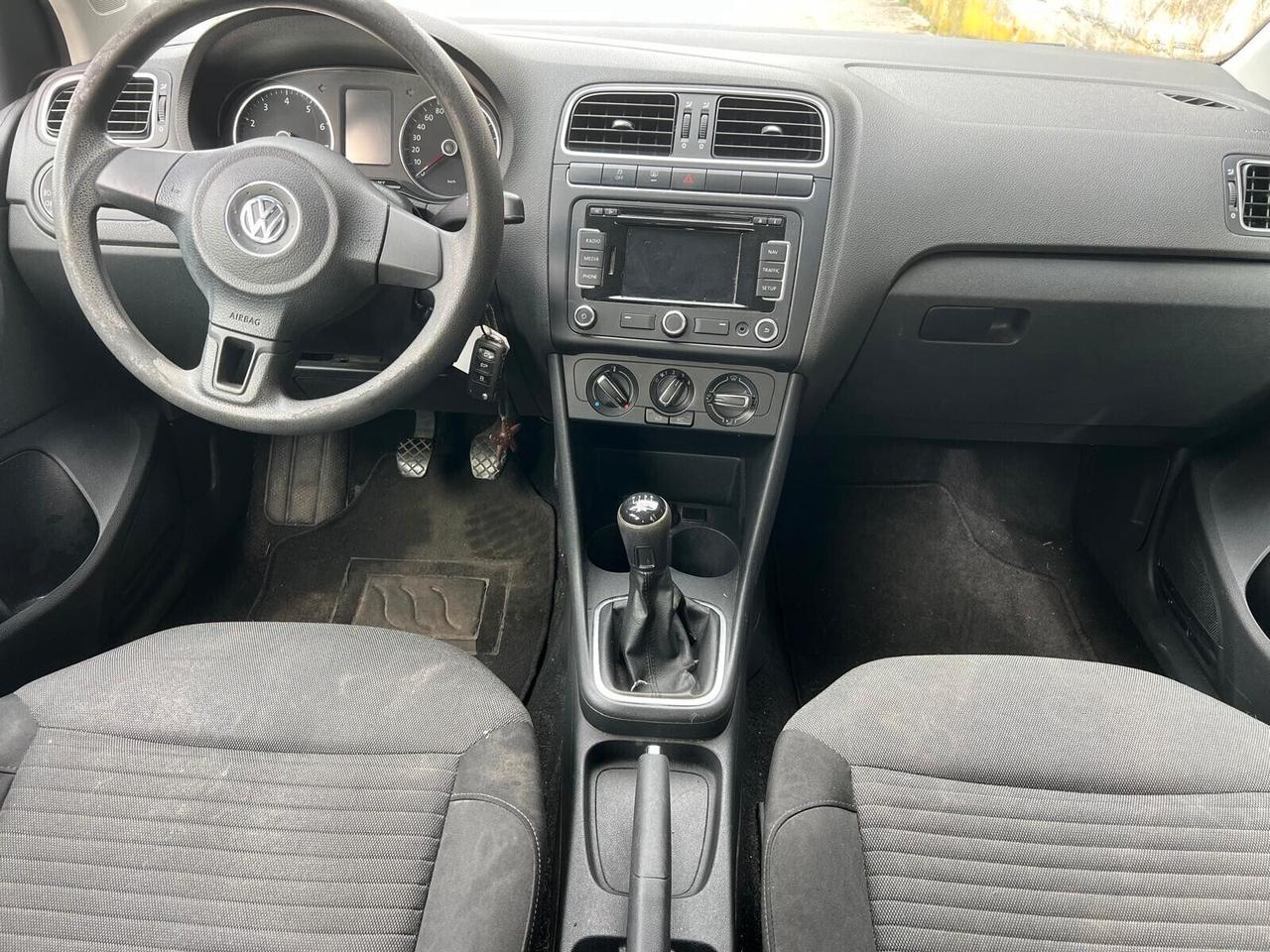 Volkswagen Polo 1.2 70 CV . Comfortline-2013-NEOP.