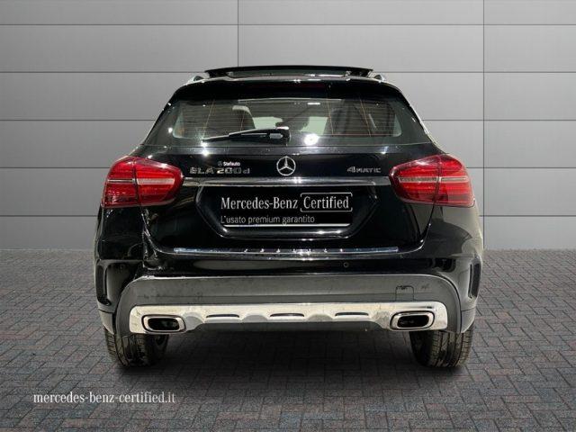 MERCEDES-BENZ GLA 200 d Auto 4Matic Premium Navi Tetto