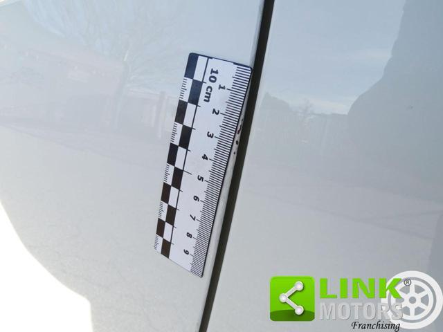 MERCEDES-BENZ E 220 CDI Coupé BlueEFFICIENCY Avantgarde