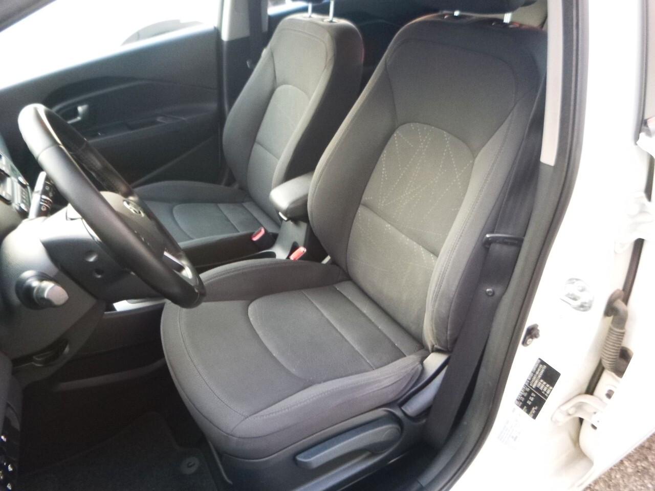 Kia Rio 1.2 CVVT 5p. Active neopatentati