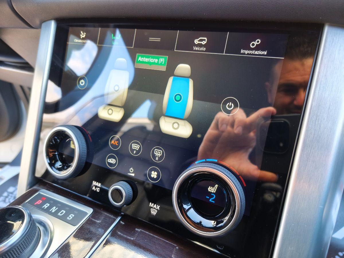 LAND ROVER Range Rover Vogue LWB 3.0 SDV6