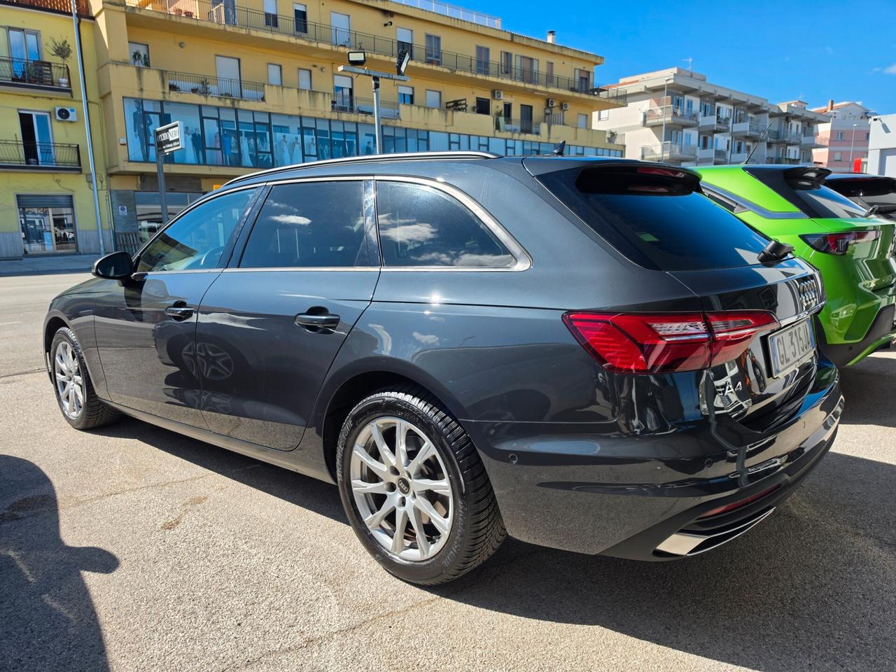 Audi A4 Avant 35 TDI/163 CV S tronic Business Advanced