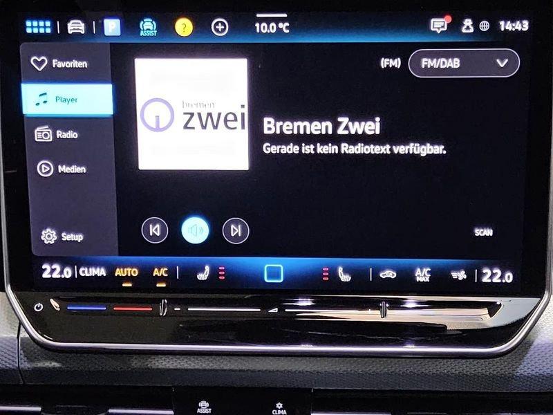 Volkswagen Golf 1.5 TSI ACT 110kW Life LED NAVI ACC