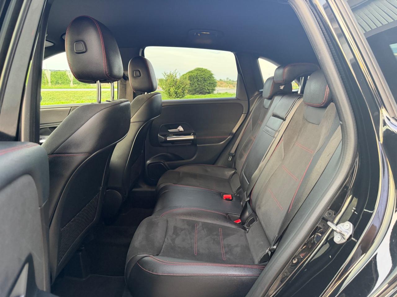 Mercedes-benz B 180D Premium AMG Unico proprietario