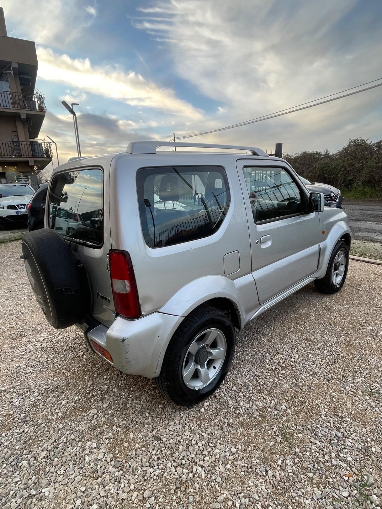 Suzuki Jimny 1.3i 16V cat 4WD JLX Più