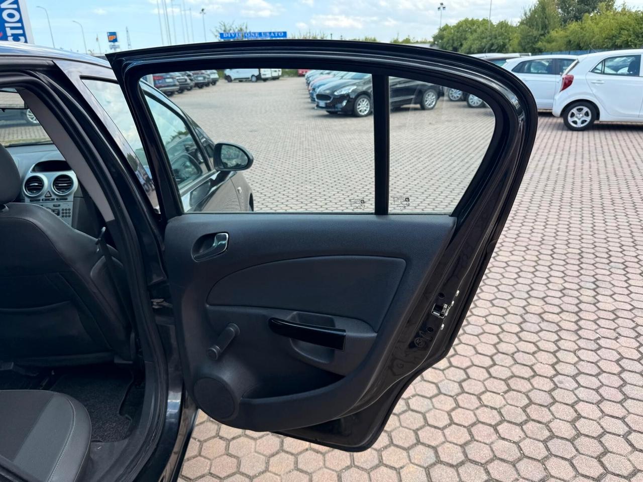 Opel Corsa 1.2 85CV 5 porte GPL-OK NEOPATENTATI