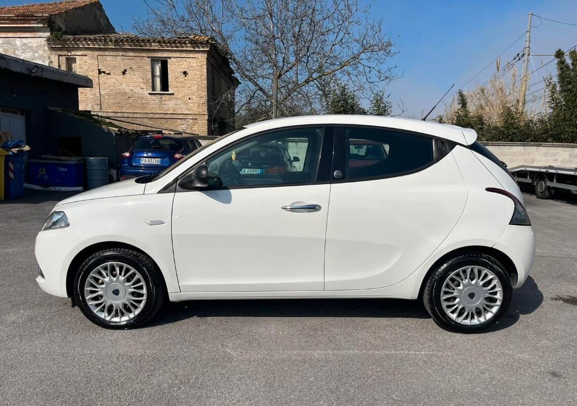 Lancia Ypsilon 1.2 Opening edition ecochic Gpl 69cv
