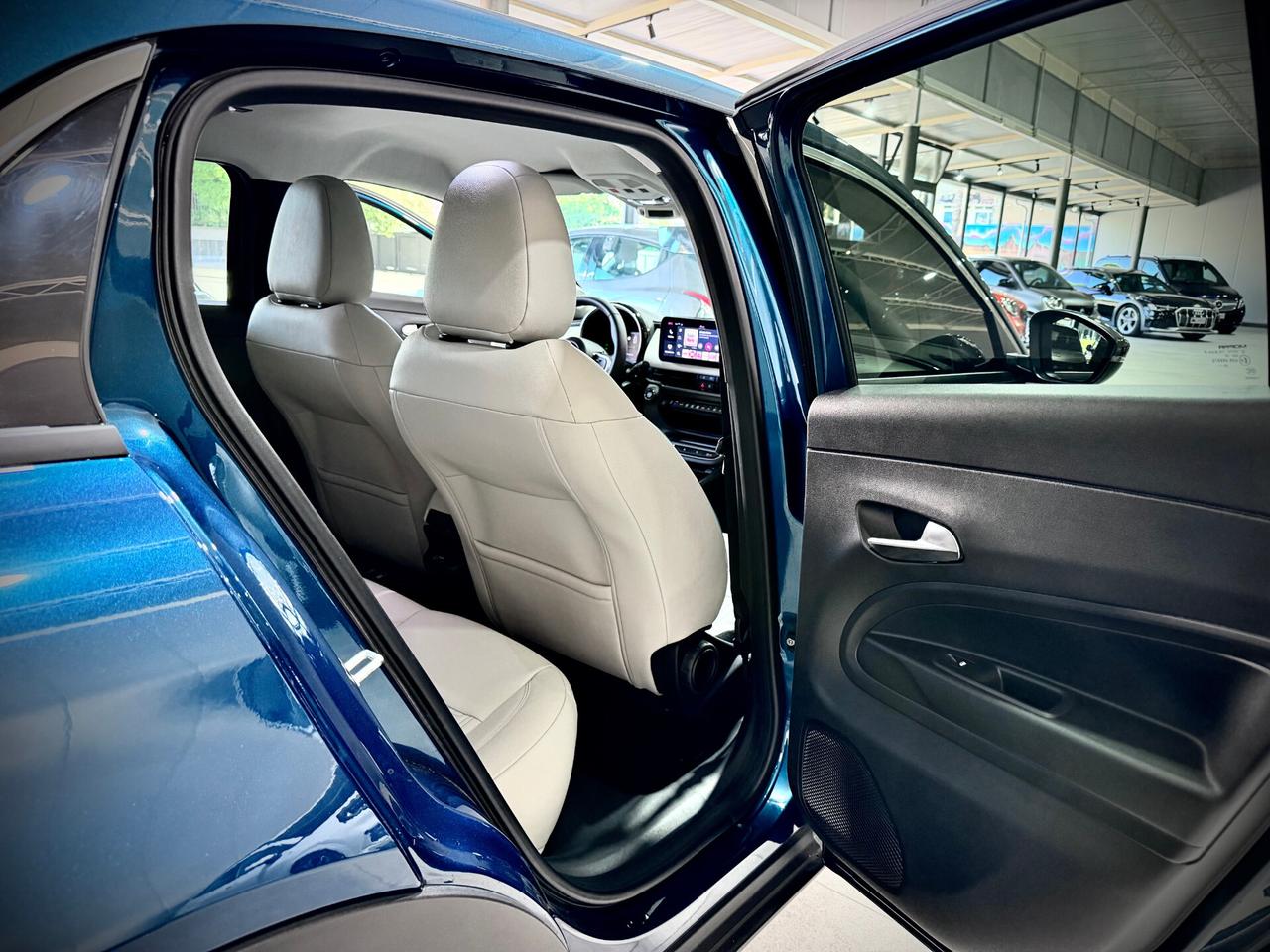 Fiat 600 1.2 110CV Hybrid La Prima