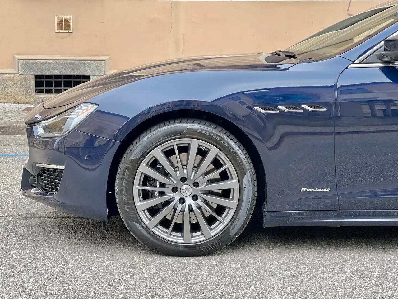 Maserati Ghibli V6 430 CV Q4 Granlusso