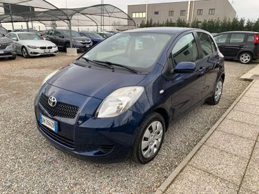 TOYOTA Yaris 1.0 5 porte Sol