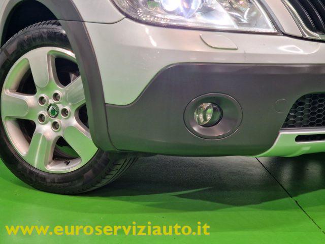 SKODA Octavia 1.8 TFSI 4x4 Wagon Scout