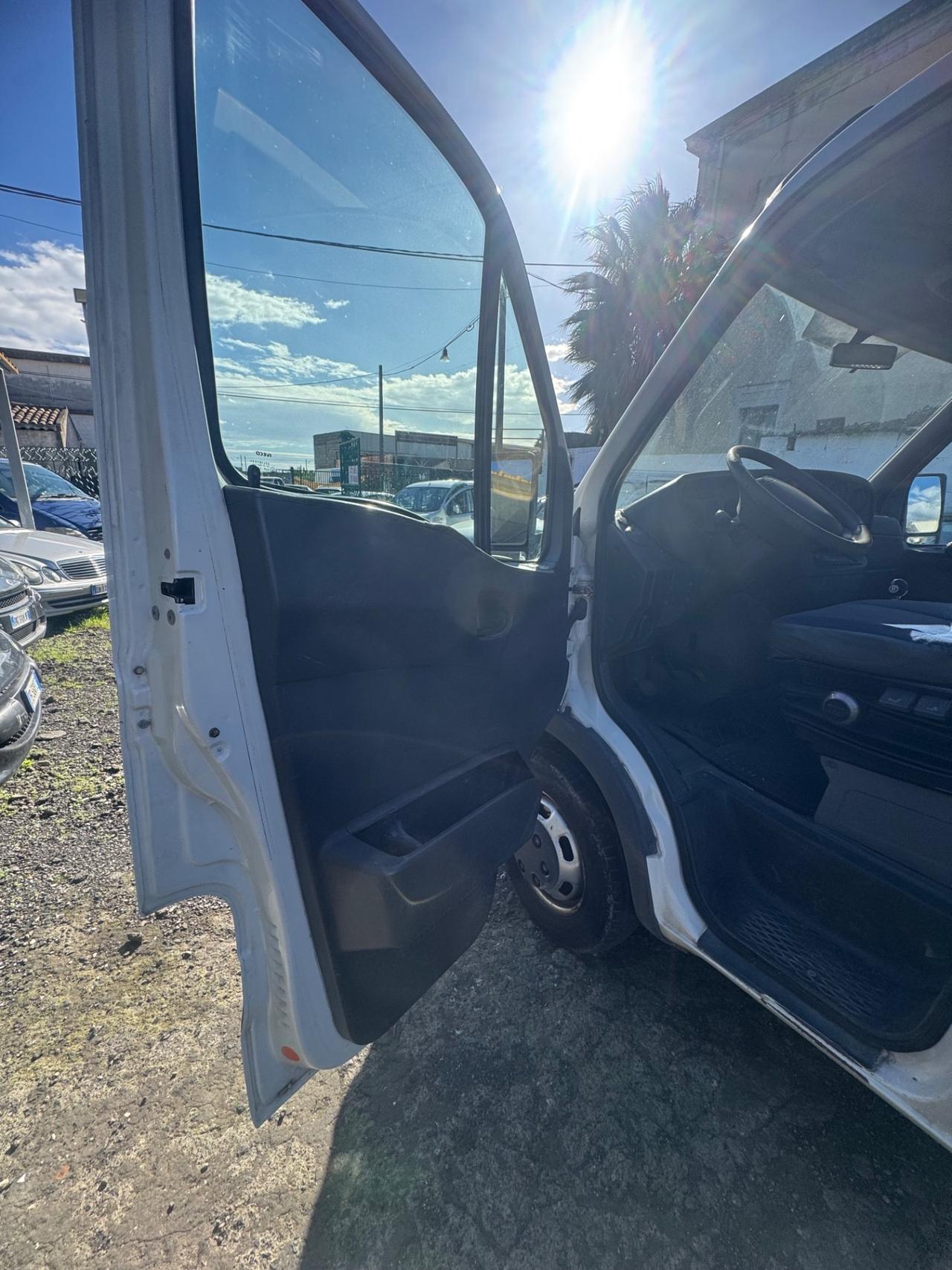 Iveco Daily 35c13 ribaltabile tre laterale anno 2004