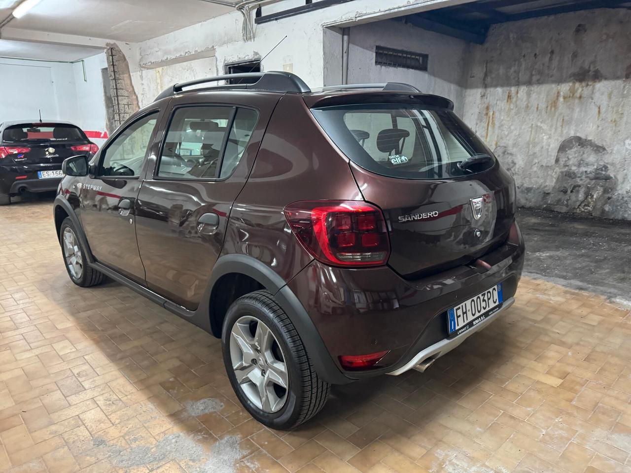 DACIA SANDERO STEPWAY 1.5 dCi – UNICO PROPRIETARIO – CONDIZIONI DA VETRINA!