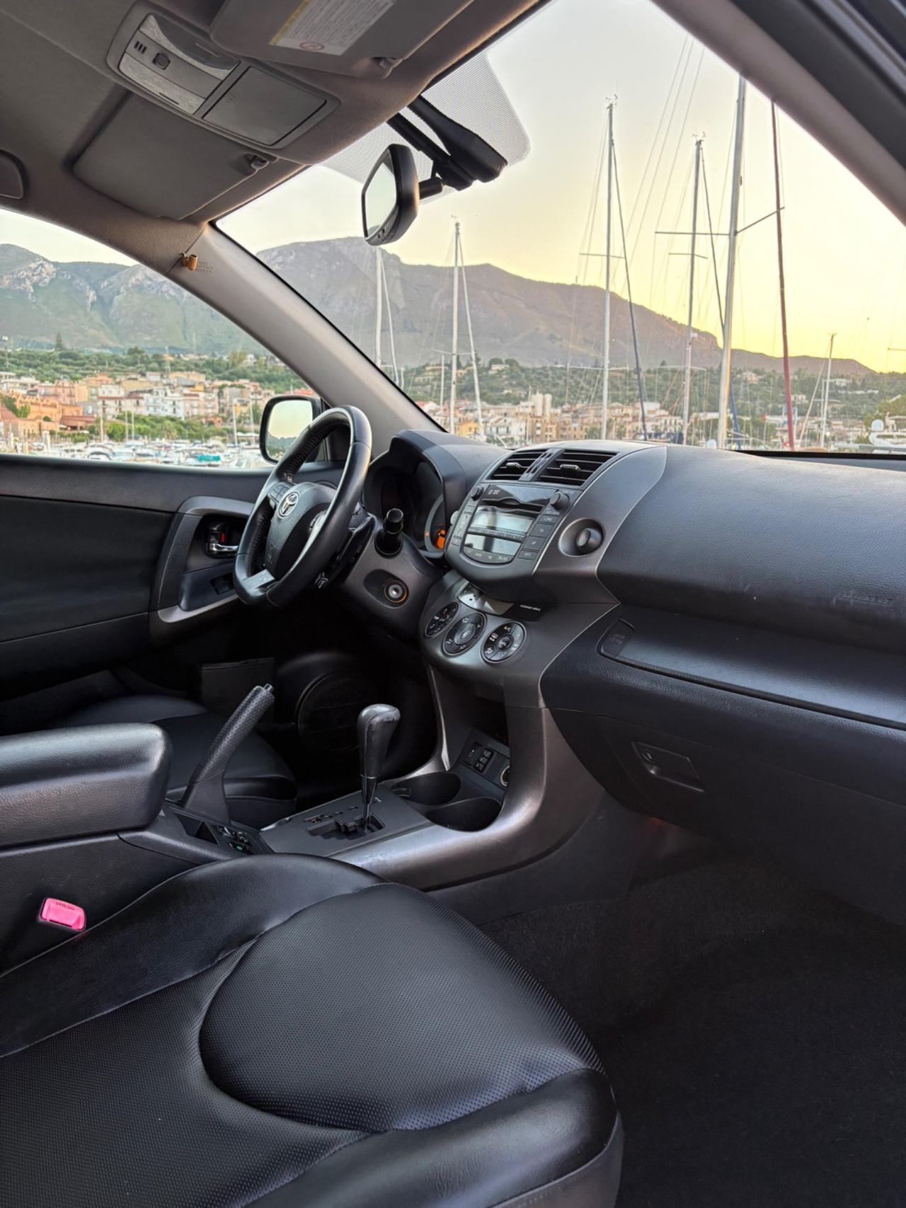 Toyota RAV 4 2.2 D-4D 150 CV PERFETTA