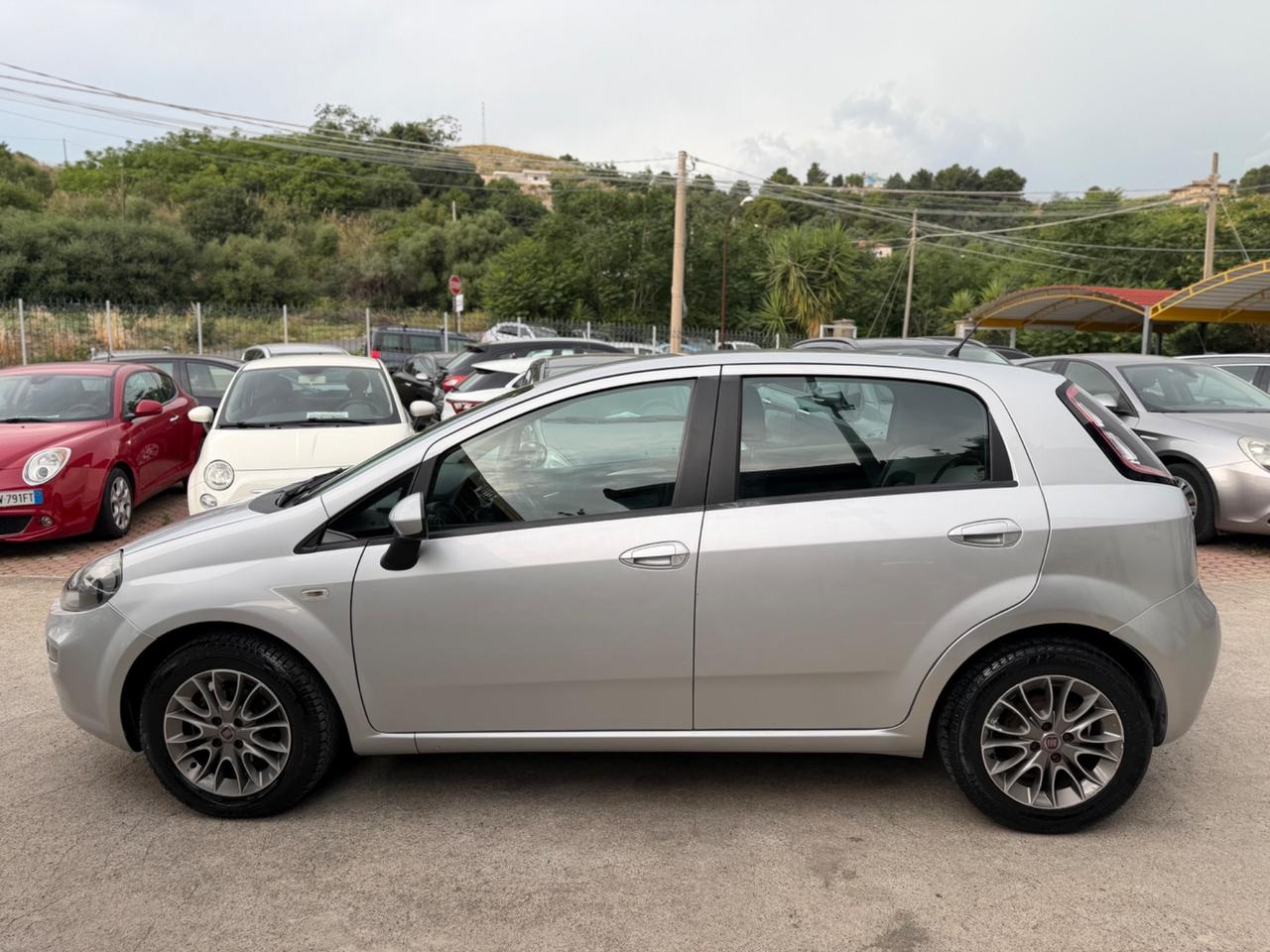 Fiat Punto 1.3 MJT 75 CV 5 porte Km Certificati