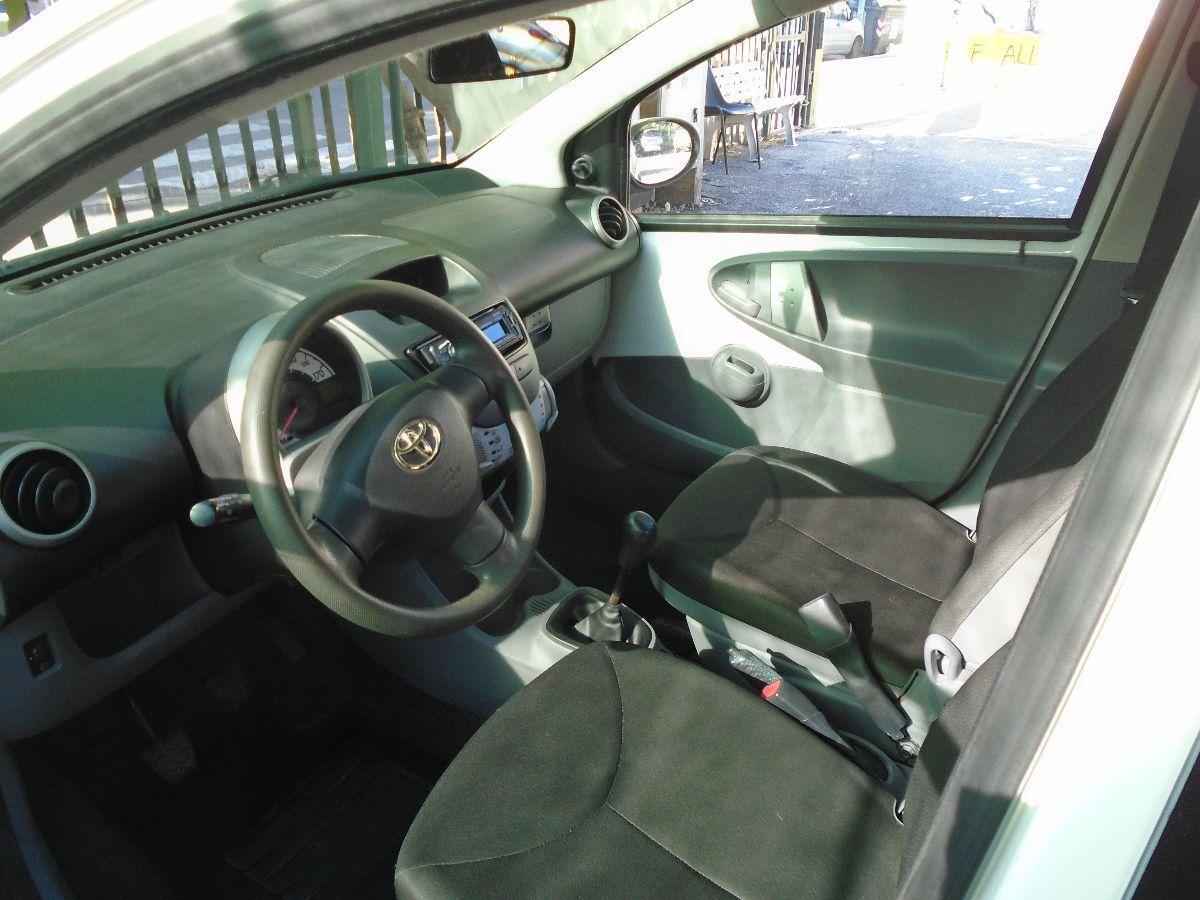 TOYOTA Aygo 12V VVT-i 5 porte Now Connect 120000 KM