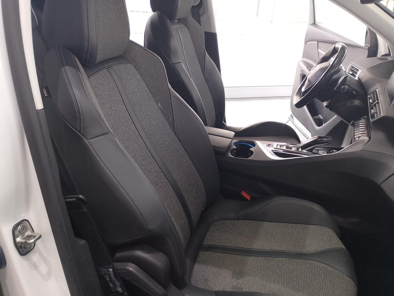 Peugeot 3008 BlueHDi 130 S&S EAT8 Allure