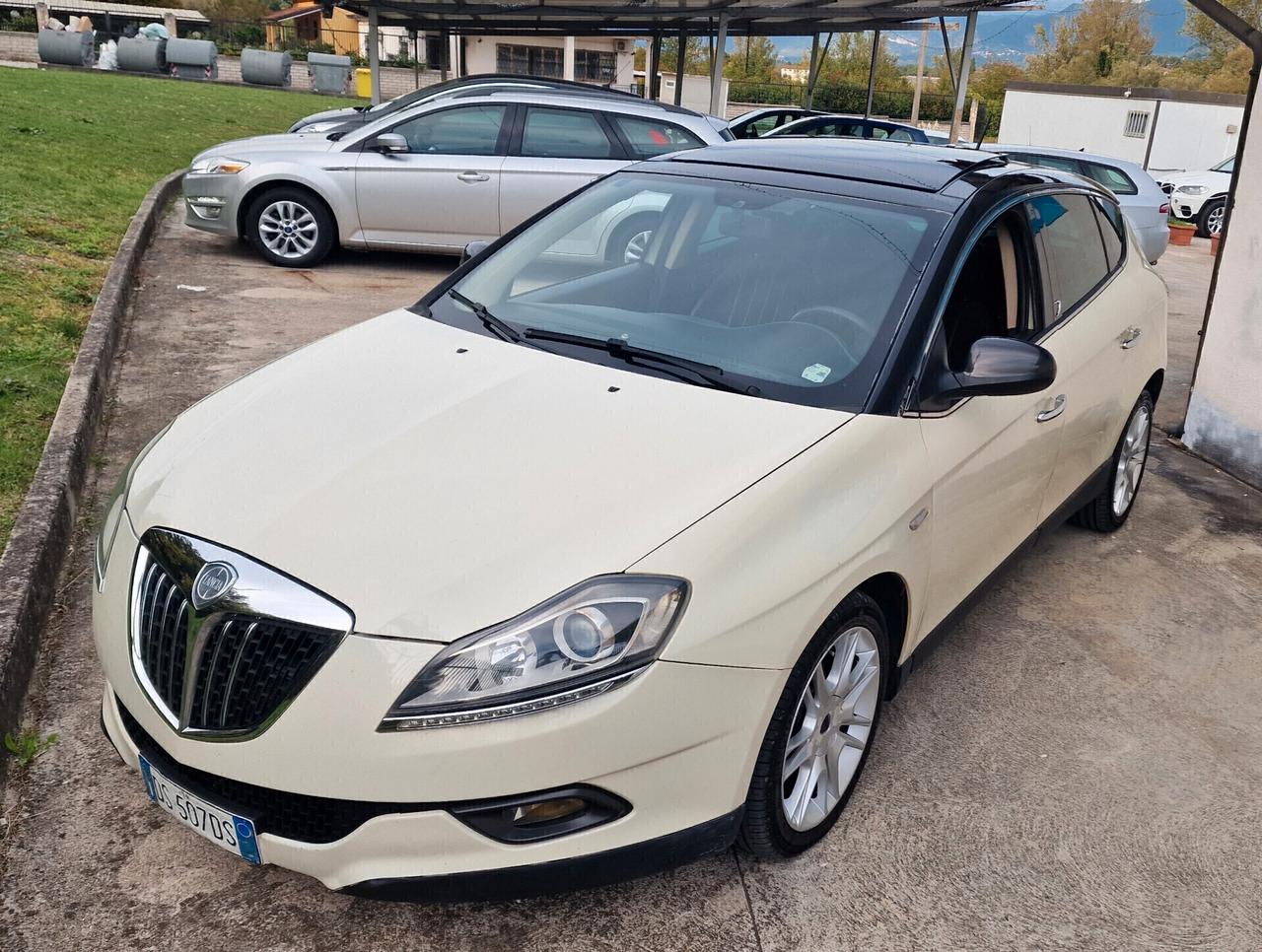 Lancia Delta 1.6 MJT Platino "TETTO APRIBILE"