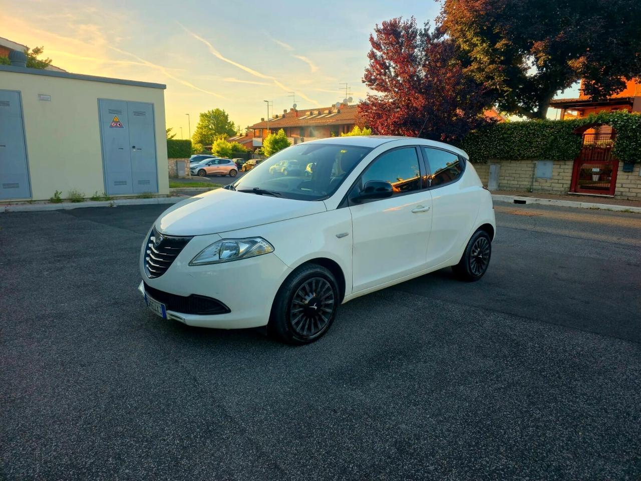 Lancia Ypsilon 1.2 69 CV 5 porte GPL Ecochic Silver