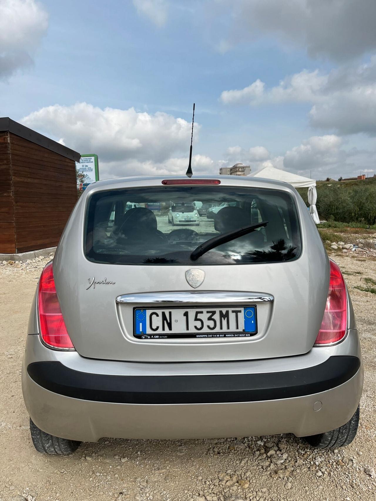 Lancia Ypsilon 1.2 Argento