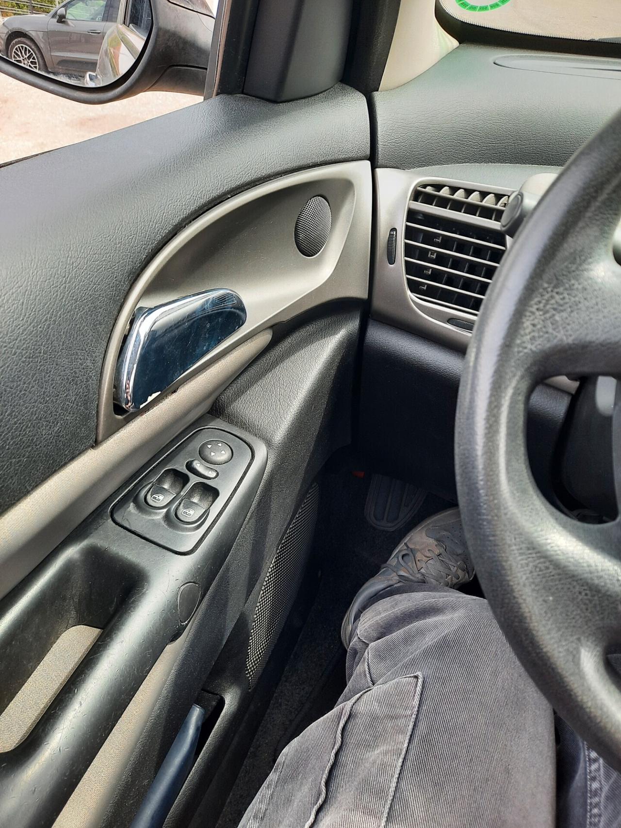 Lancia Ypsilon 1.3 Multijet Platino OK NEOPATENTATI