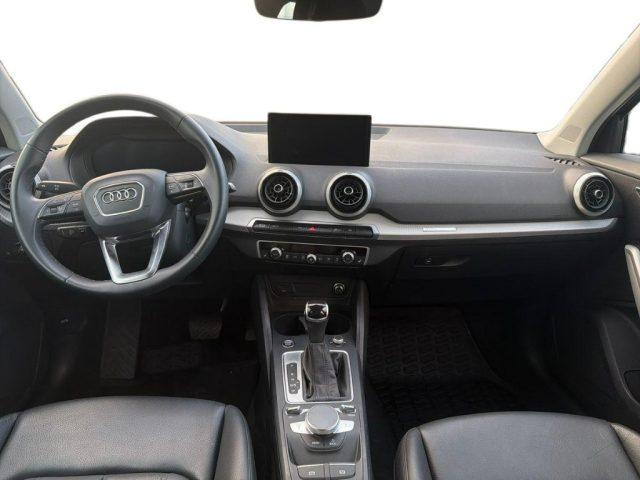 AUDI Q2 30 TDI Business