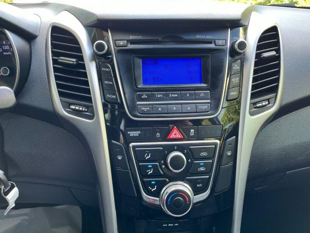 HYUNDAI i30 1.6 CRDi 5p. Comfort A/T