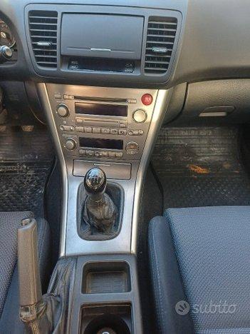 Subaru Legacy 2.0 16V GX Gpl