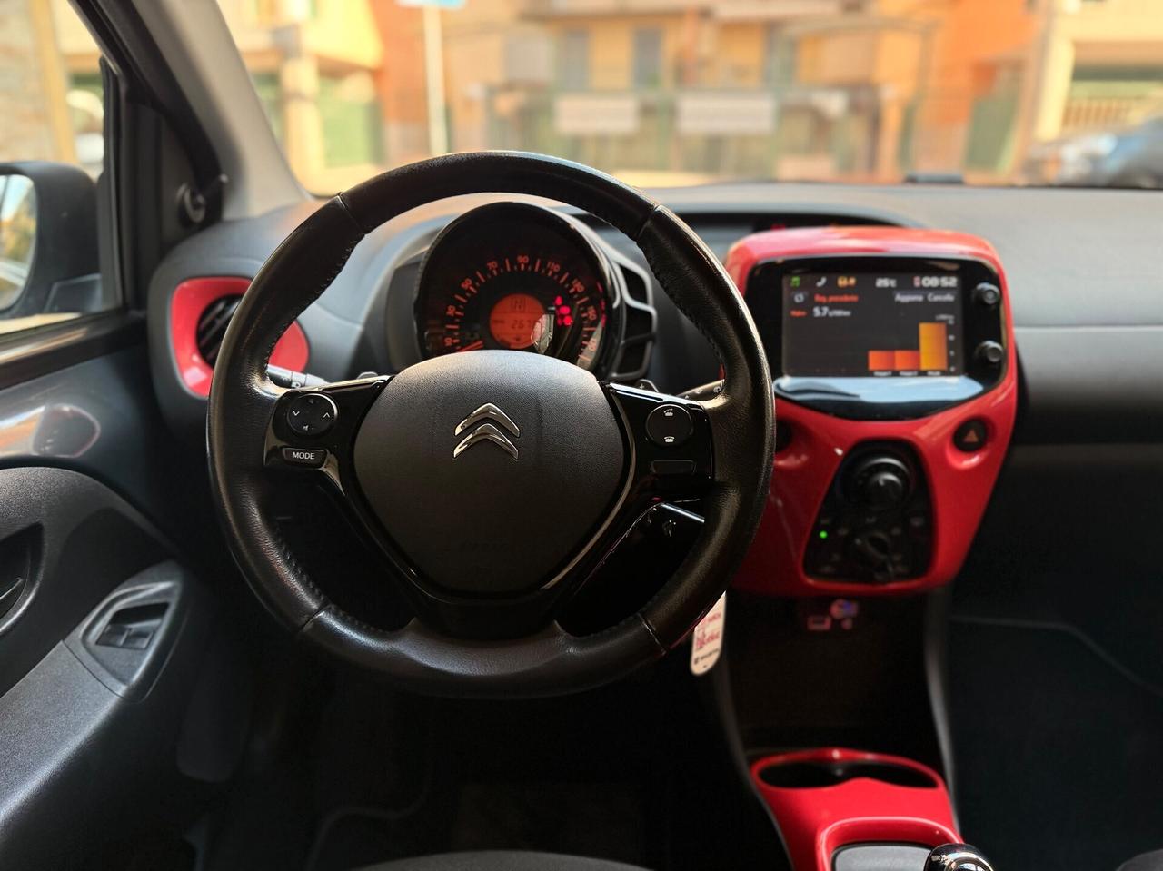 Citroen C1 VTi 68 ETG 5 porte Shine AUTOMATICA !!!