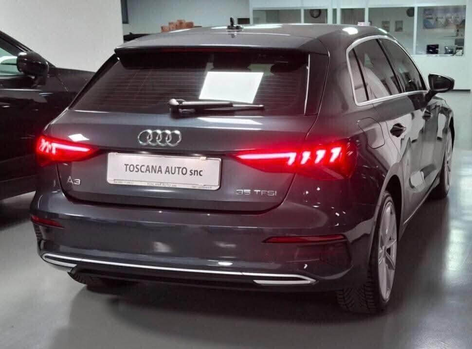Audi A3 SPB 35 TFSI S line edition Fari full led