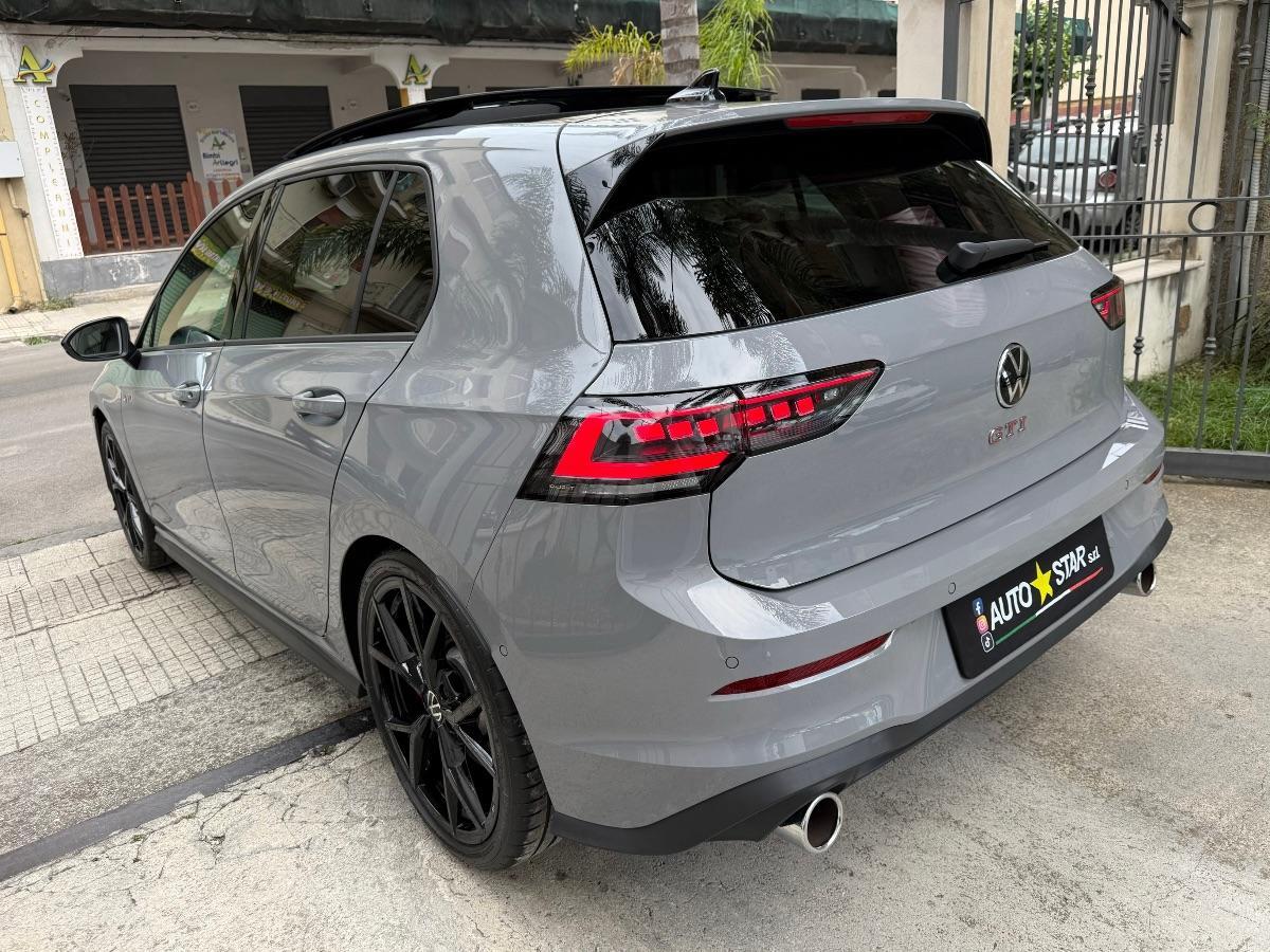 New Volkswagen Golf 8.5 GTI 2.0 TSI 265 CV