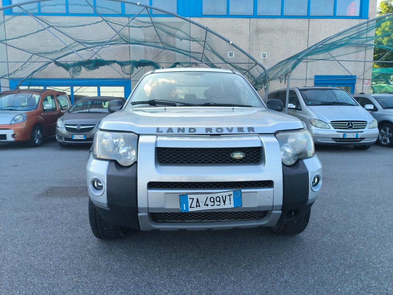Land Rover Freelander tdi Automatico 3p
