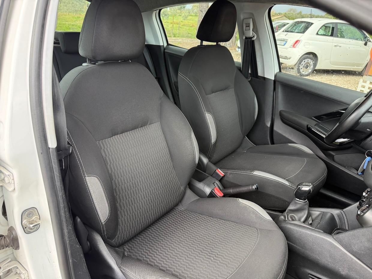 Peugeot 208 1.4 e-HDi 68 CV S&S robotizzato 5 porte Active