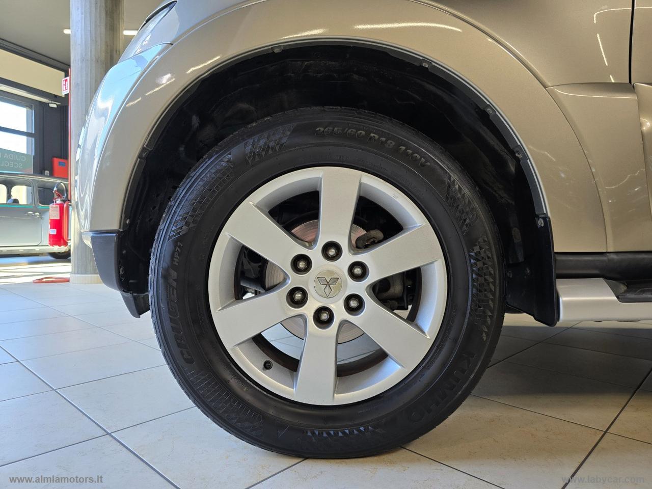MITSUBISHI Pajero 3.2 DI-D 16V A/T 3p. Instyle