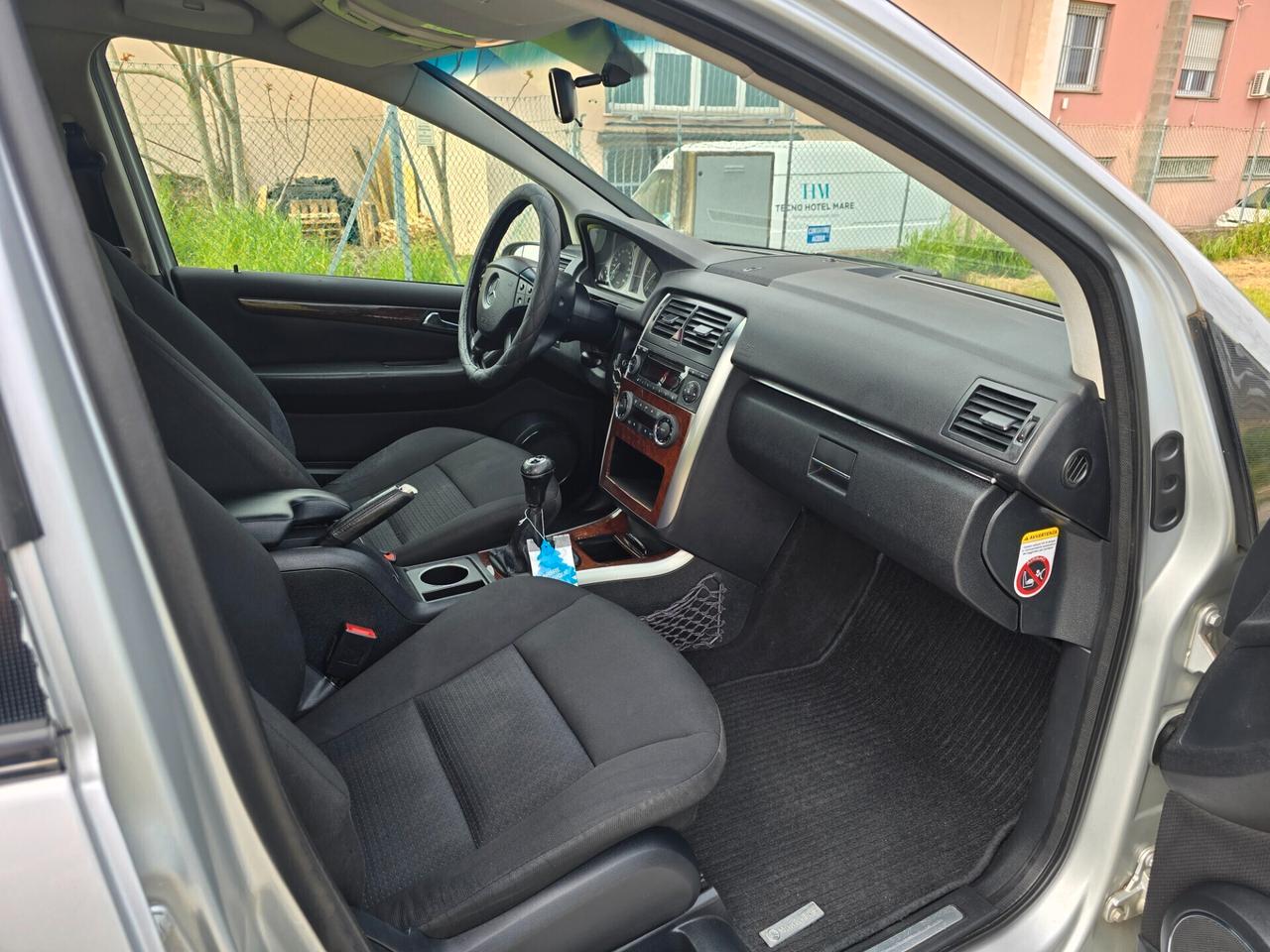 Mercedes B 180 200 CDI