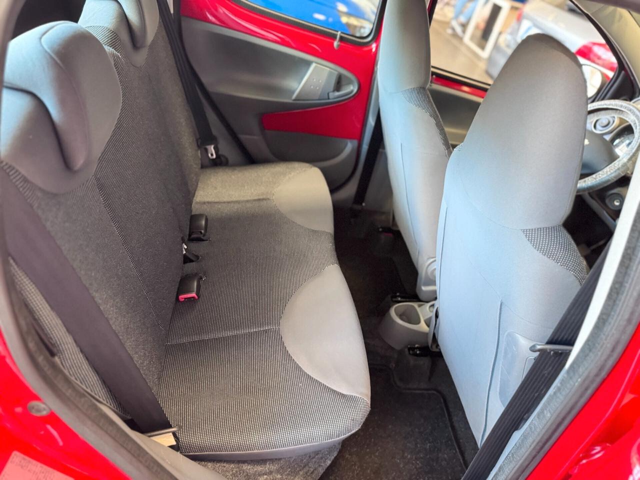 Peugeot 107 1.0 68CV 5p. Desir