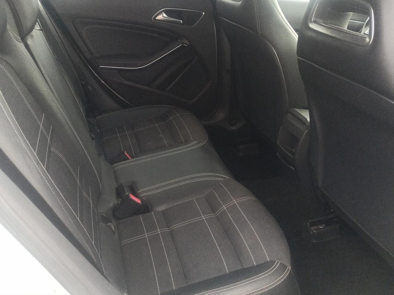 Mercedes-benz CLA 200 d Business