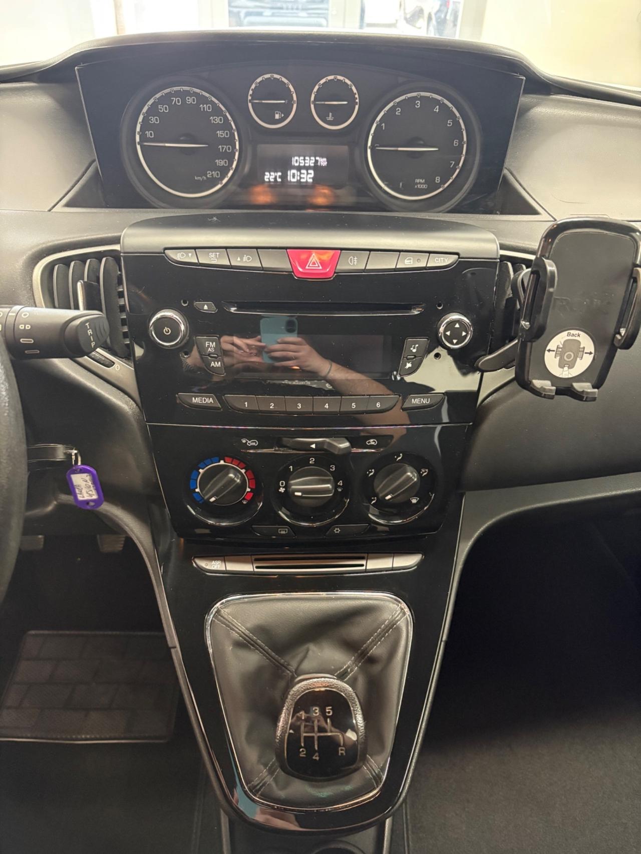 Lancia Ypsilon 1.2 69 CV