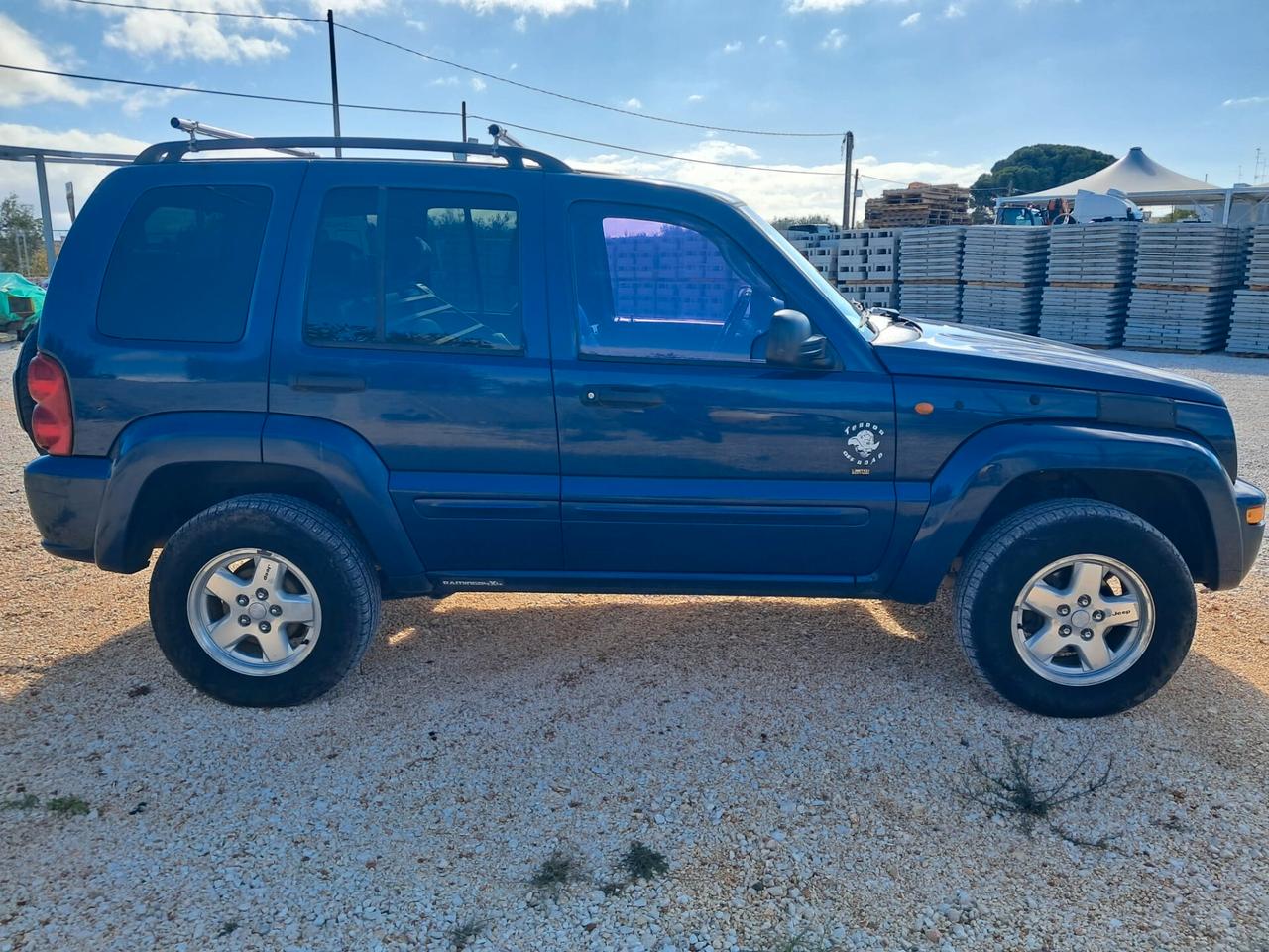 Jeep Cherokee 2.5 autocarro (gancio traino)