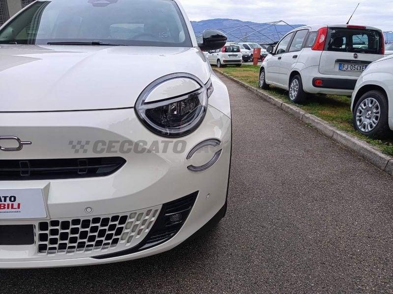 FIAT 600 600 1.2 hybrid La Prima II 110cv auto