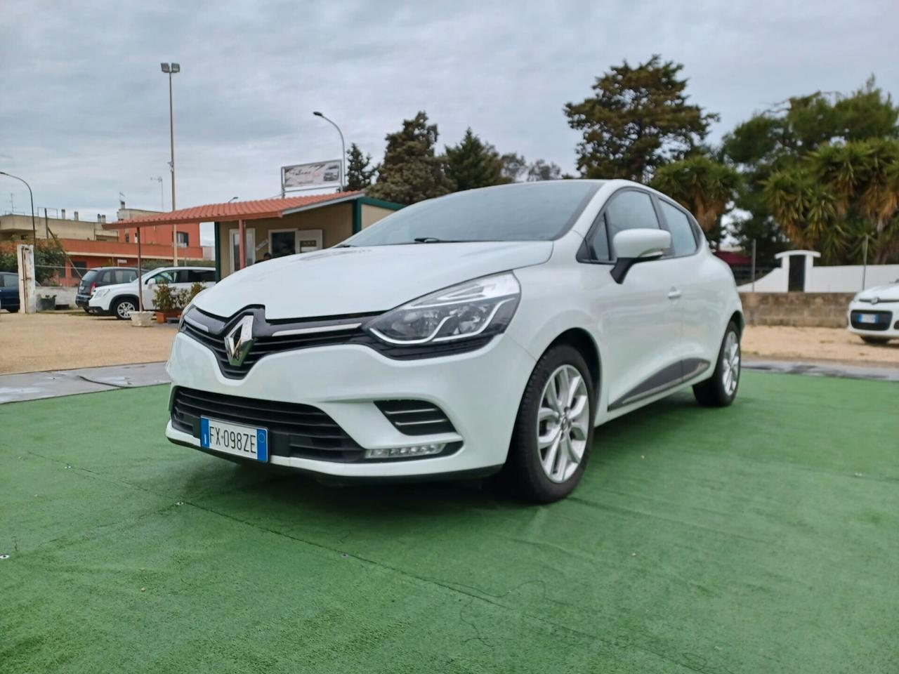 Renault Clio dCi 8V 75 CV 5 porte Business NEOPATENTATI