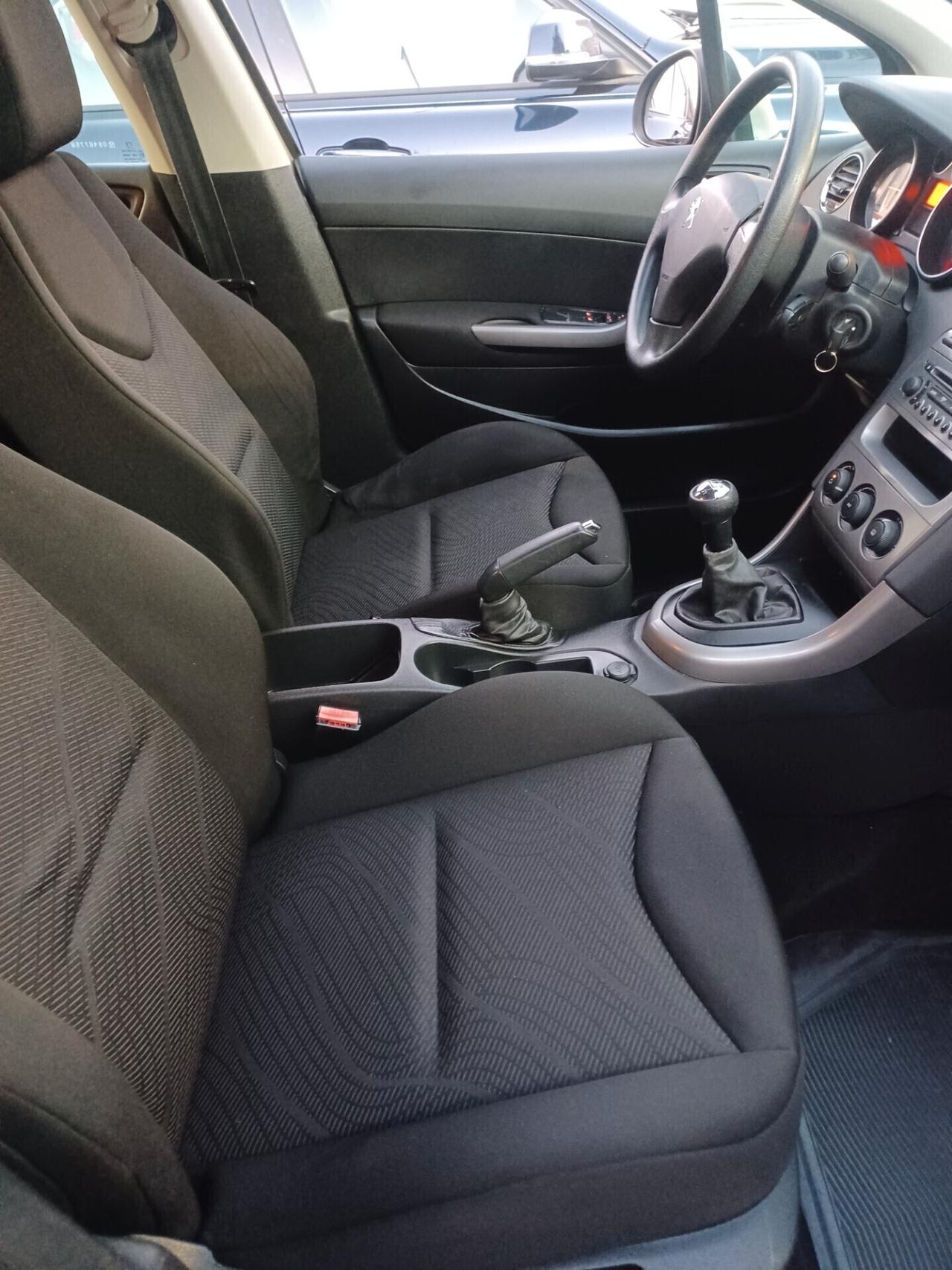 Peugeot 308 1.6 HDi ANNO 2013