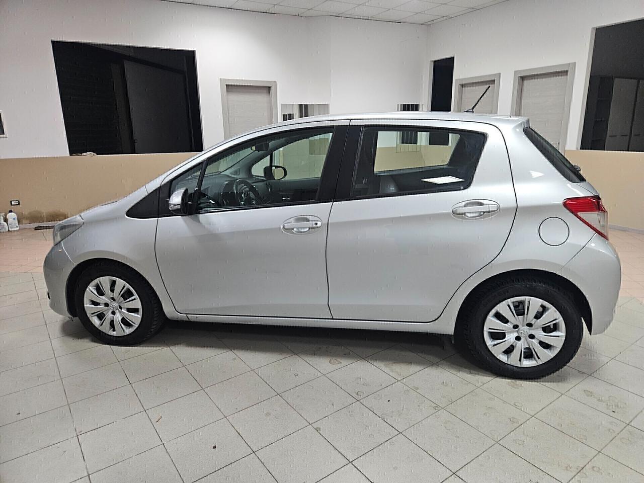 Toyota Yaris 1.4 D-4D 5 porte Lounge