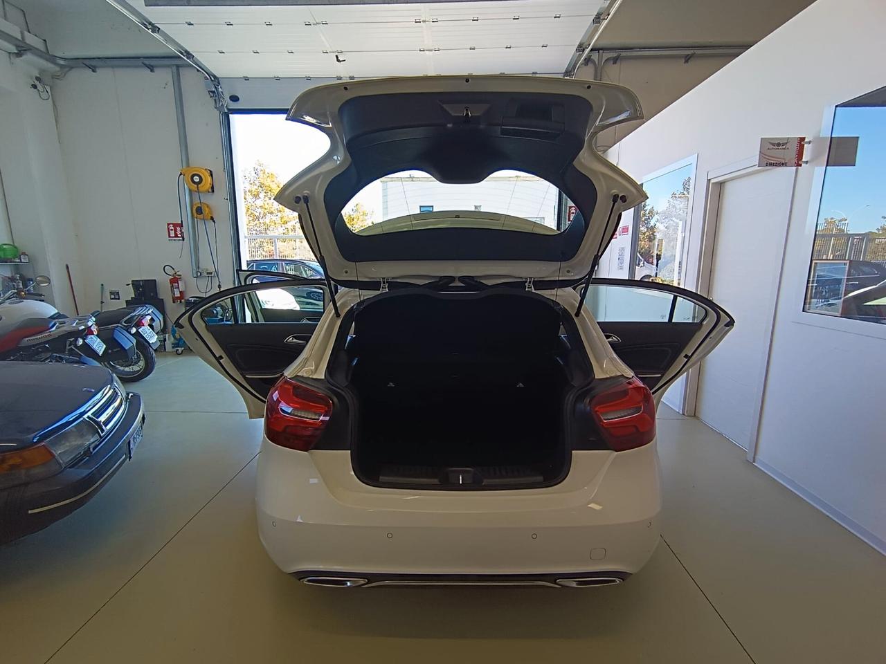 Mercedes-benz A 180 d Automatic Premium